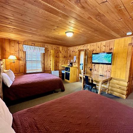 Yellowstone Cabins And Rv เวสต์เยลโลว์สโตน ภายนอก รูปภาพ