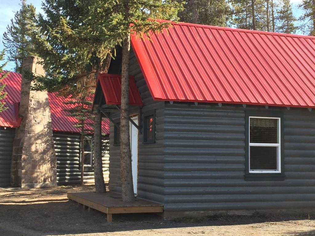 Yellowstone Cabins And Rv เวสต์เยลโลว์สโตน ภายนอก รูปภาพ